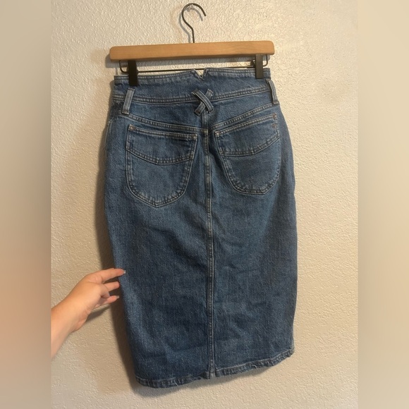 Madewell Denim High-Waist Midi Skirt in Holton Wash: Western Edition - Picture 9 of 10